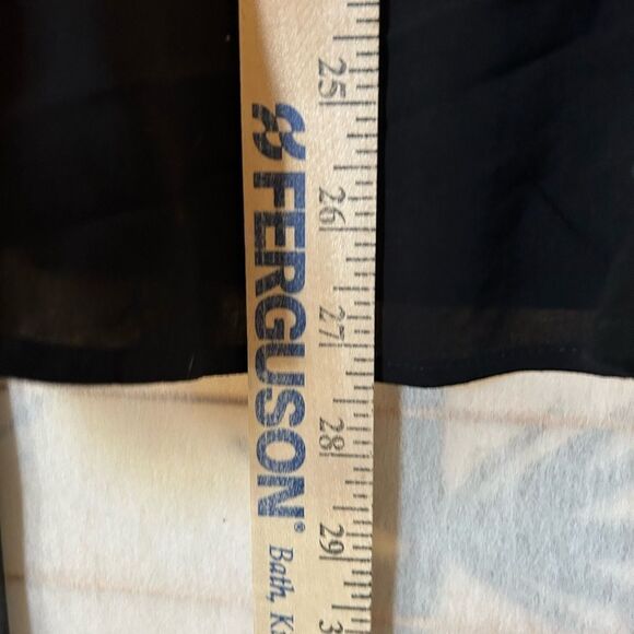 Black Label by Chico’s Black Lace Trim Cropped Blouse Long Cuffed Sleeve 16 - Picture 11 of 14